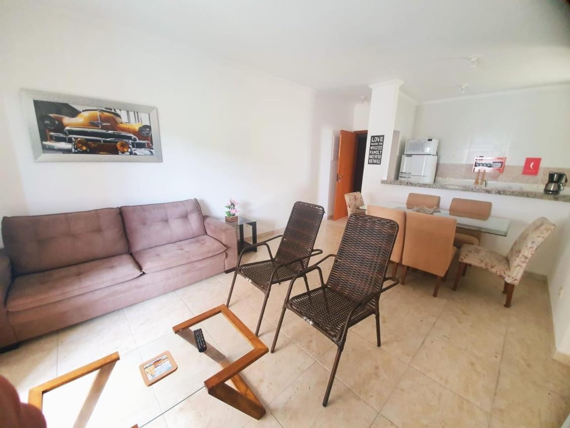 Lindo apto com 3 quartos, apenas 1 quadra da praia das Toninhas Ubatuba Exterior foto