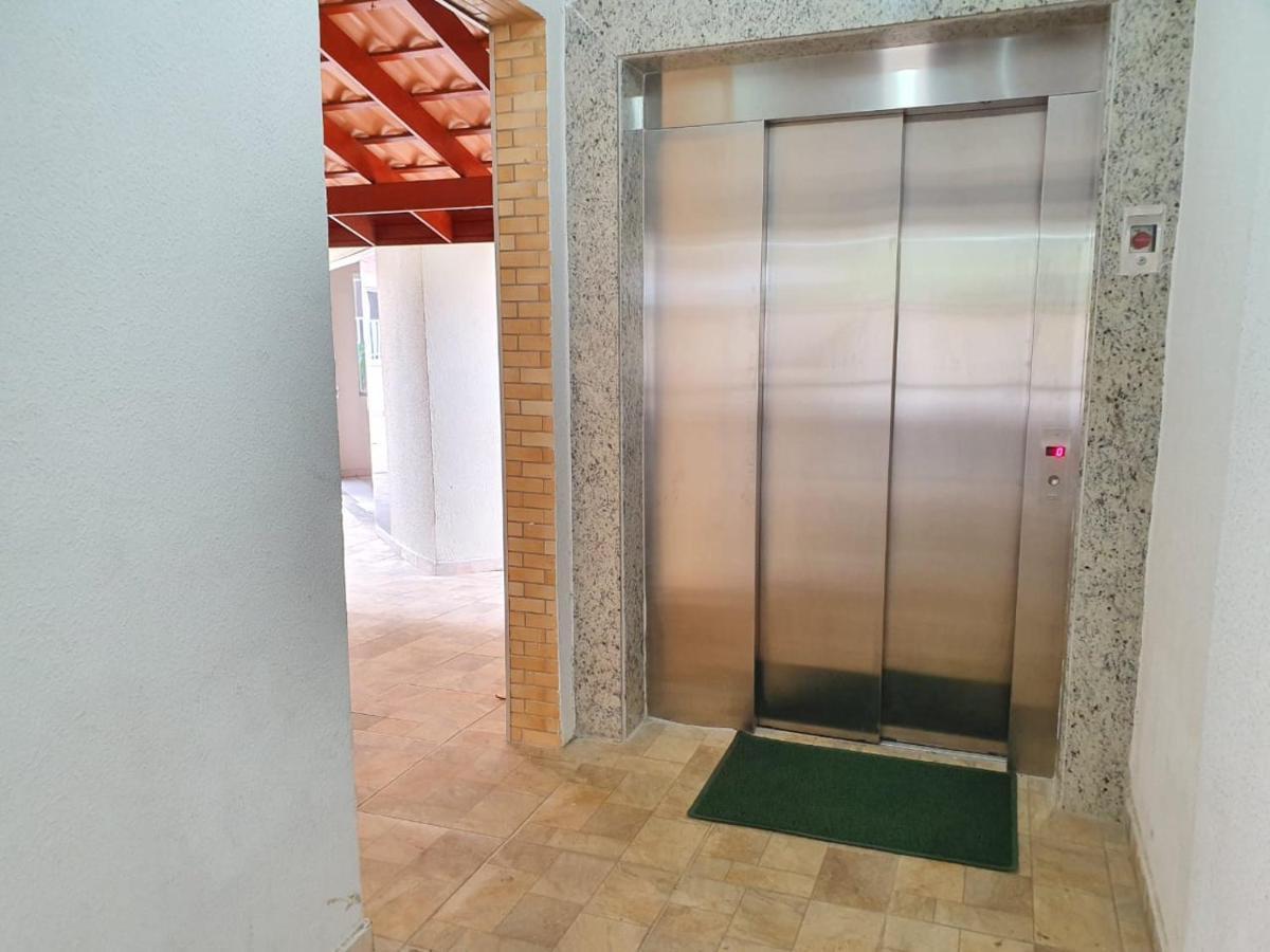 Lindo apto com 3 quartos, apenas 1 quadra da praia das Toninhas Ubatuba Exterior foto