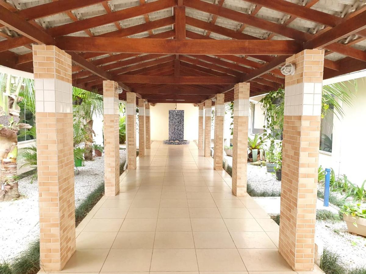 Lindo apto com 3 quartos, apenas 1 quadra da praia das Toninhas Ubatuba Exterior foto