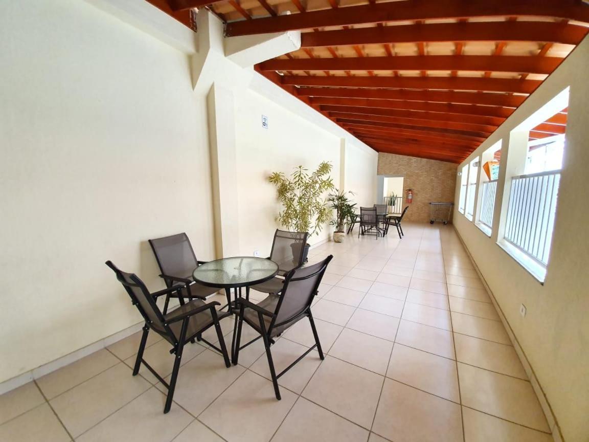 Lindo apto com 3 quartos, apenas 1 quadra da praia das Toninhas Ubatuba Exterior foto